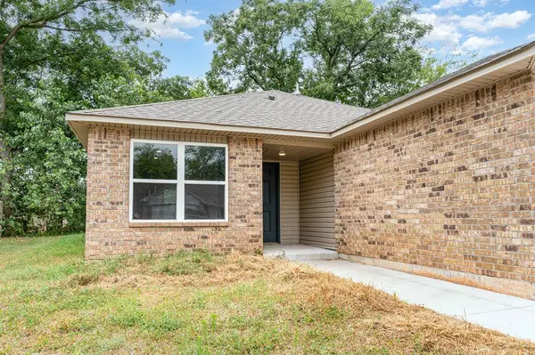840 Highgarden CIR, Noble, OK 73068