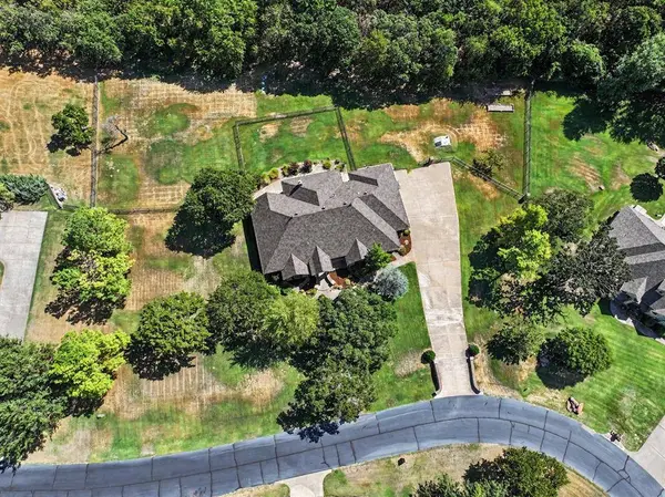 13408 Raintree LN, Edmond, OK 73013