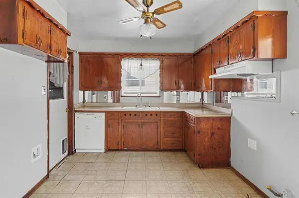 1616 Melody DR, Midwest City, OK 73130