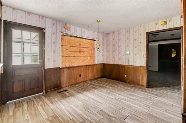 6905 Greenway DR, Oklahoma City, OK 73132