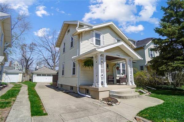 109 Monteray Avenue, Oakwood, OH 45419