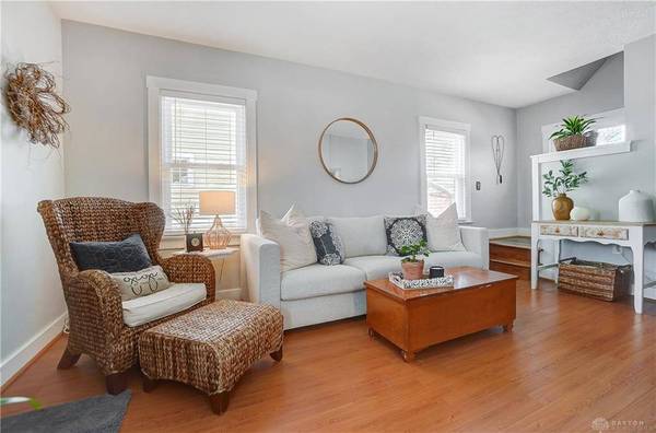 109 Monteray Avenue, Oakwood, OH 45419