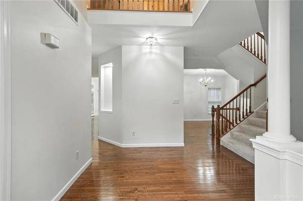 9607 Olde Georgetown Way, Centerville, OH 45458