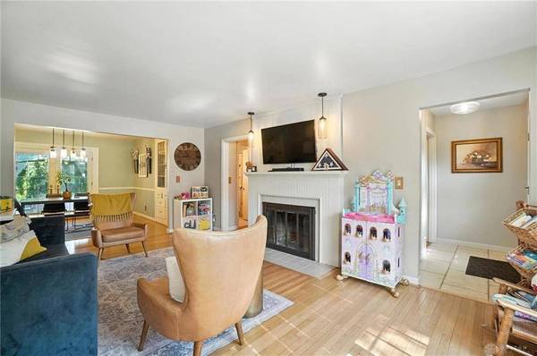 583 Acorn Drive, Oakwood, OH 45419