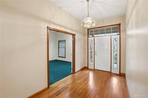 4254 Sarahs Way, Sugarcreek Township, OH 45440