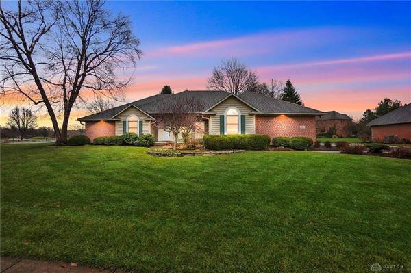 4254 Sarahs Way, Sugarcreek Township, OH 45440