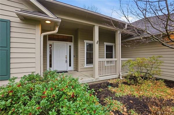 4254 Sarahs Way, Sugarcreek Township, OH 45440