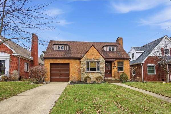 235 Claranna Avenue, Oakwood, OH 45419