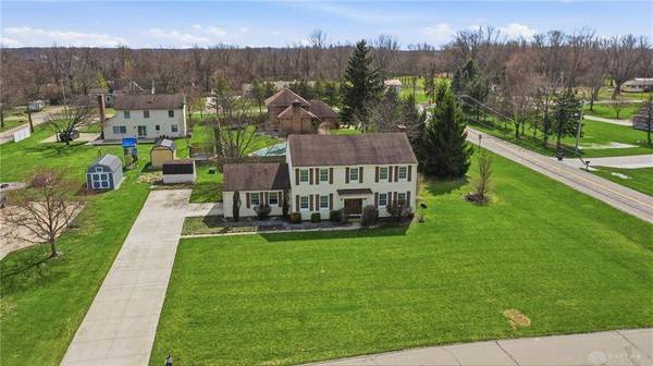 1985 Fox Run, Troy, OH 45373