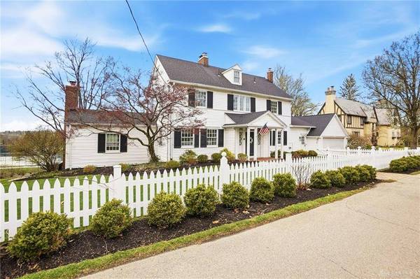 447 Kramer Road, Oakwood, OH 45419