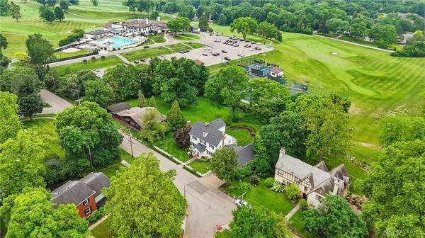 447 Kramer Road, Oakwood, OH 45419
