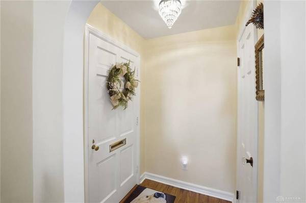 3945 Lenox Drive, Kettering, OH 45429