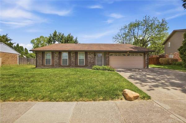 6824 Laurelview Drive, Huber Heights, OH 45424