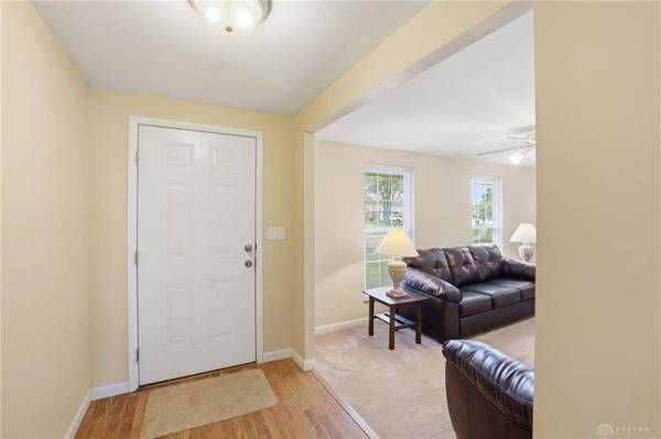 6824 Laurelview Drive, Huber Heights, OH 45424