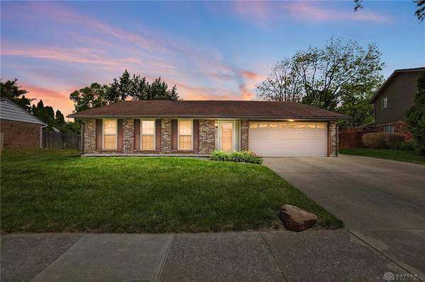 6824 Laurelview Drive, Huber Heights, OH 45424