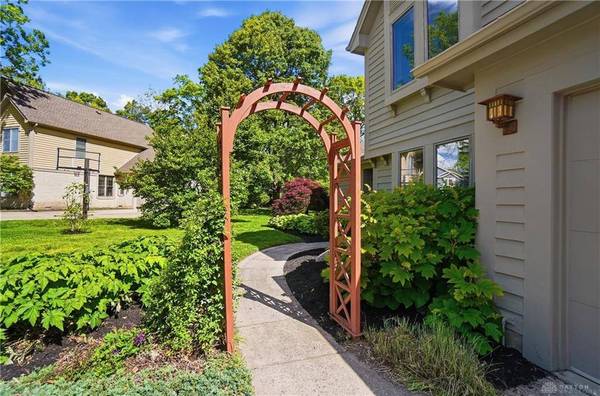 1241 Wind Field Court, Washington Twp, OH 45458