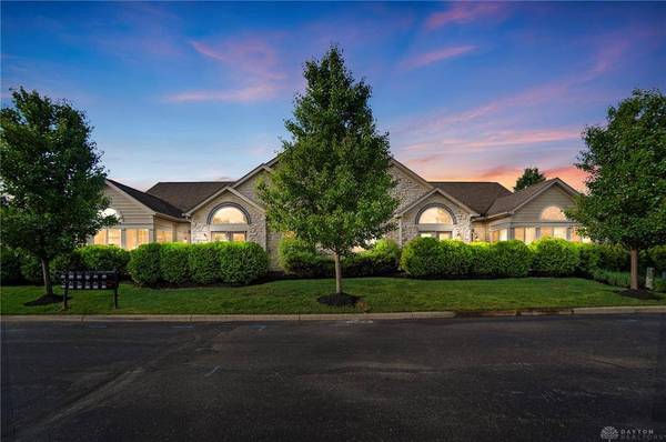 2419 Locust Hill Boulevard, Beavercreek, OH 45431