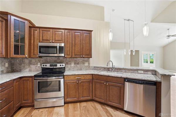 2419 Locust Hill Boulevard, Beavercreek, OH 45431