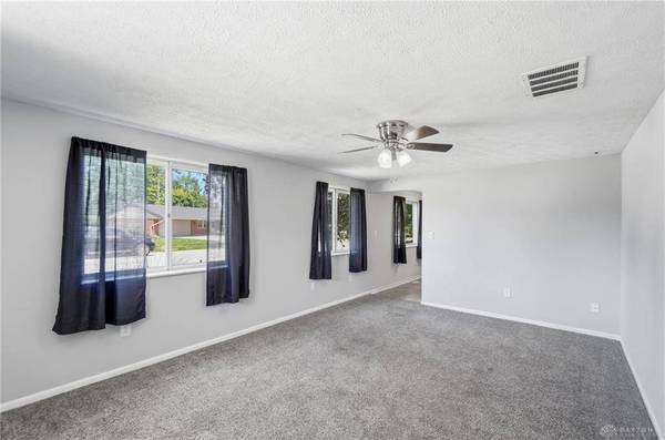 324 Oldham Way, Englewood, OH 45322