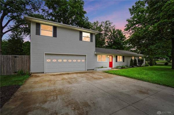 1684 Pierce Drive, Beavercreek, OH 45432