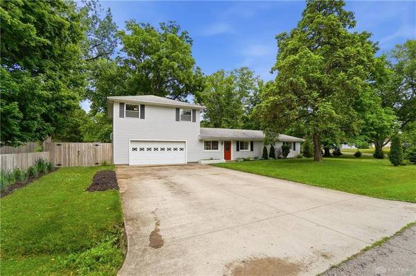 1684 Pierce Drive, Beavercreek, OH 45432