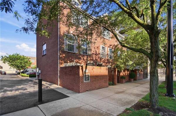 207 N Patterson Boulevard, Dayton, OH 45402