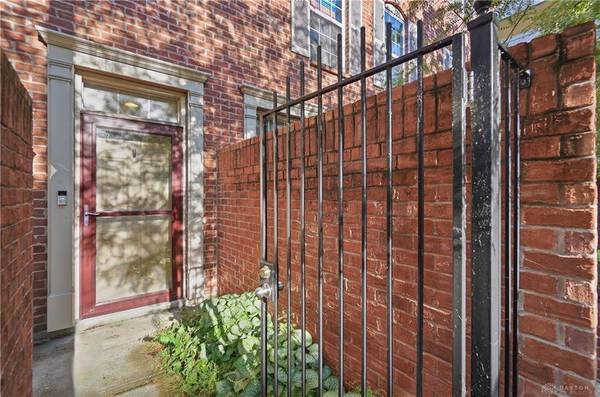 207 N Patterson Boulevard, Dayton, OH 45402
