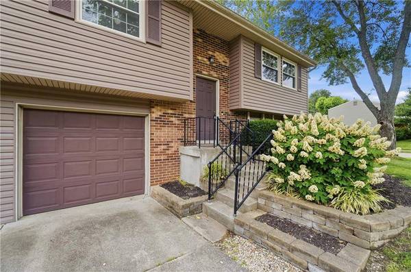2636 Highland Village Lane, Miamisburg, OH 45342