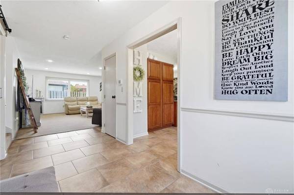 4041 Shadowleaf Drive, Bellbrook, OH 45305
