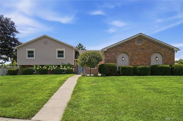 4041 Shadowleaf Drive, Bellbrook, OH 45305