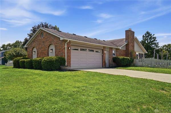 4041 Shadowleaf Drive, Bellbrook, OH 45305