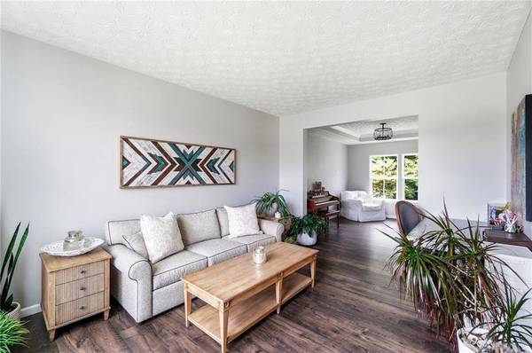 1991 Cabernet Way, Bellbrook, OH 45305