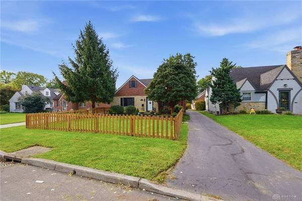 418 Harman Boulevard, Oakwood, OH 45419