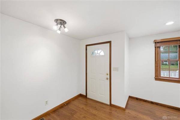 35 Waterford Drive, Centerville, OH 45458