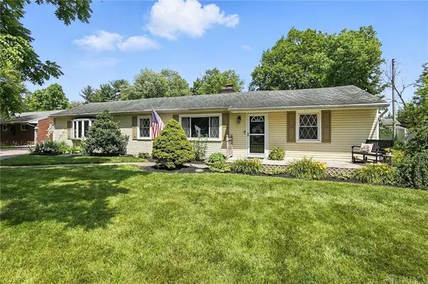 1608 Ken Klare Drive, Beavercreek, OH 45432