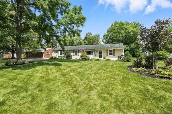 1608 Ken Klare Drive, Beavercreek, OH 45432