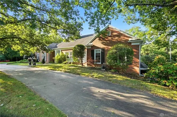 3993 Applewood Lane, Dayton, OH 45429