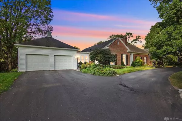 3993 Applewood Lane, Dayton, OH 45429