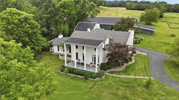 3098 State Route 725, Sugarcreek Township, OH 45370
