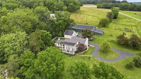 3098 State Route 725, Sugarcreek Township, OH 45370