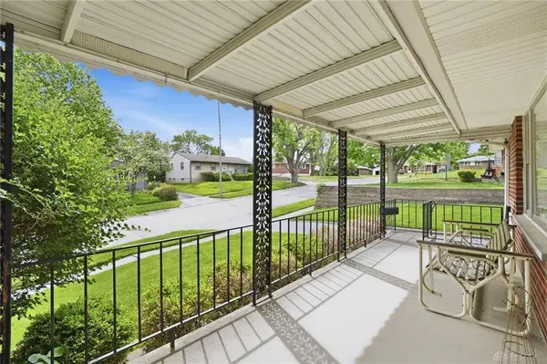 877 Woodhill Road, Riverside, OH 45431