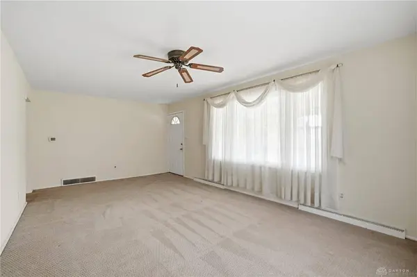 877 Woodhill Road, Riverside, OH 45431