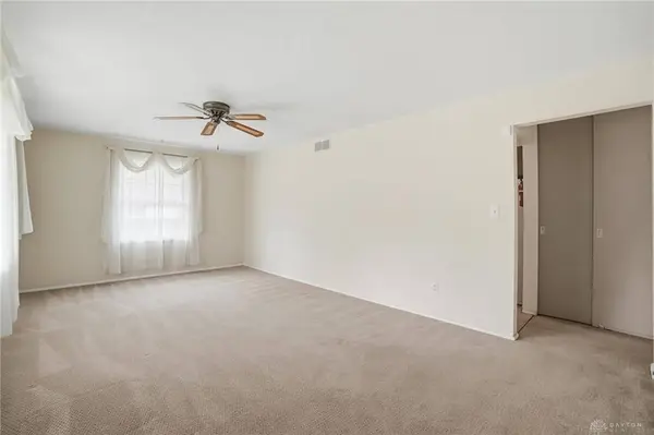 877 Woodhill Road, Riverside, OH 45431