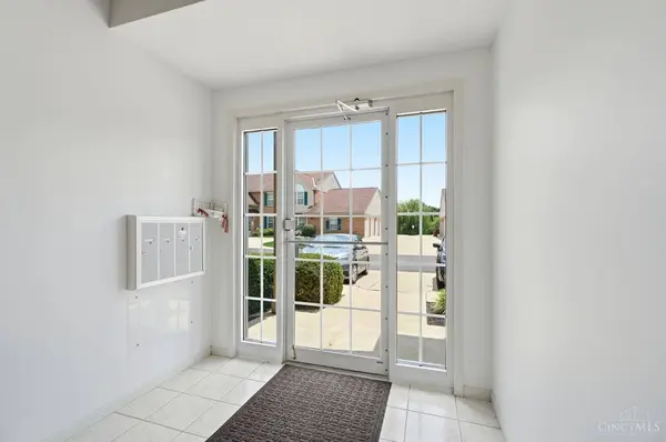 8753 Carrousel Park Cir #99, Colerain Twp, OH 45251