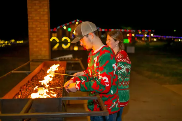 What’s Happening This Week: Christmas in Roseland at the American Rose Center