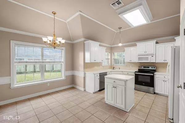 6012 Whitney Drive, Bossier City, LA 71111