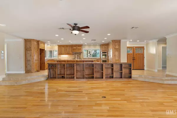 7554 Norris Road, Bakersfield, CA 93308