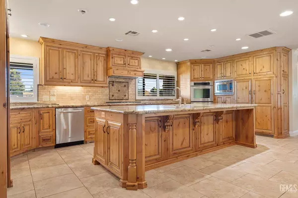 7554 Norris Road, Bakersfield, CA 93308