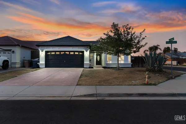 202 Sunny Meadow Drive, Bakersfield, CA 93308