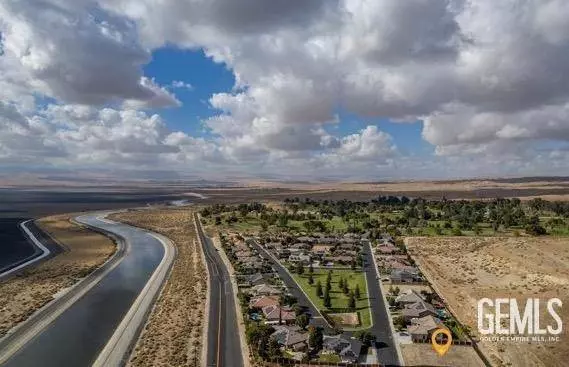 10672 Titanium Avenue, Taft, CA 93268